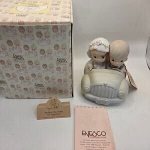 Precious Moments 520780 Wedding Couple Car “Wishing You Roads of Happiness” 1988